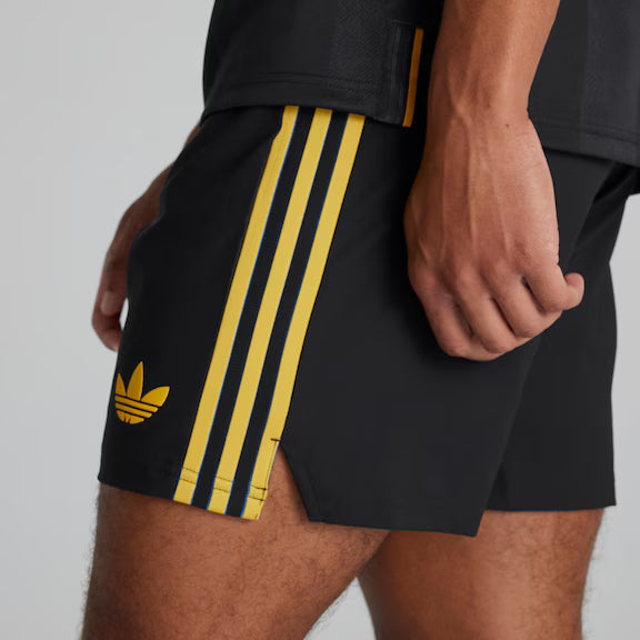 MANCHESTER UNITED THIRD SHORT 25/26