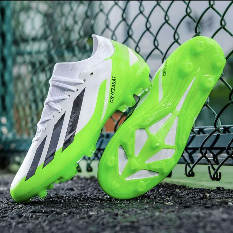 Pro Football Studs-Green/white