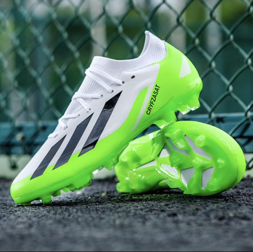 Pro Football Studs-Green/white