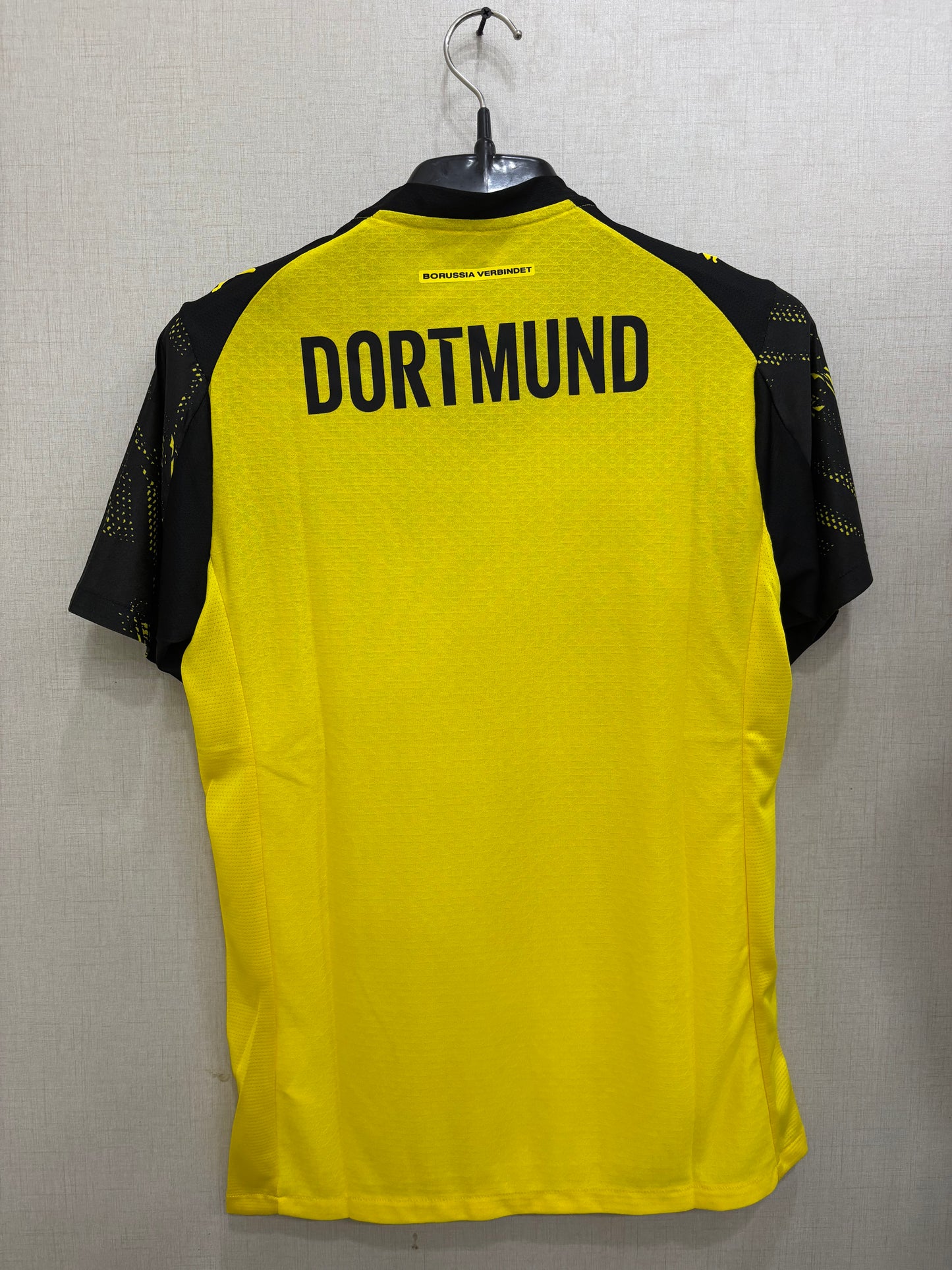 BORUSSIA DORTMUND HOME ORIGINAL JERSEY 2025