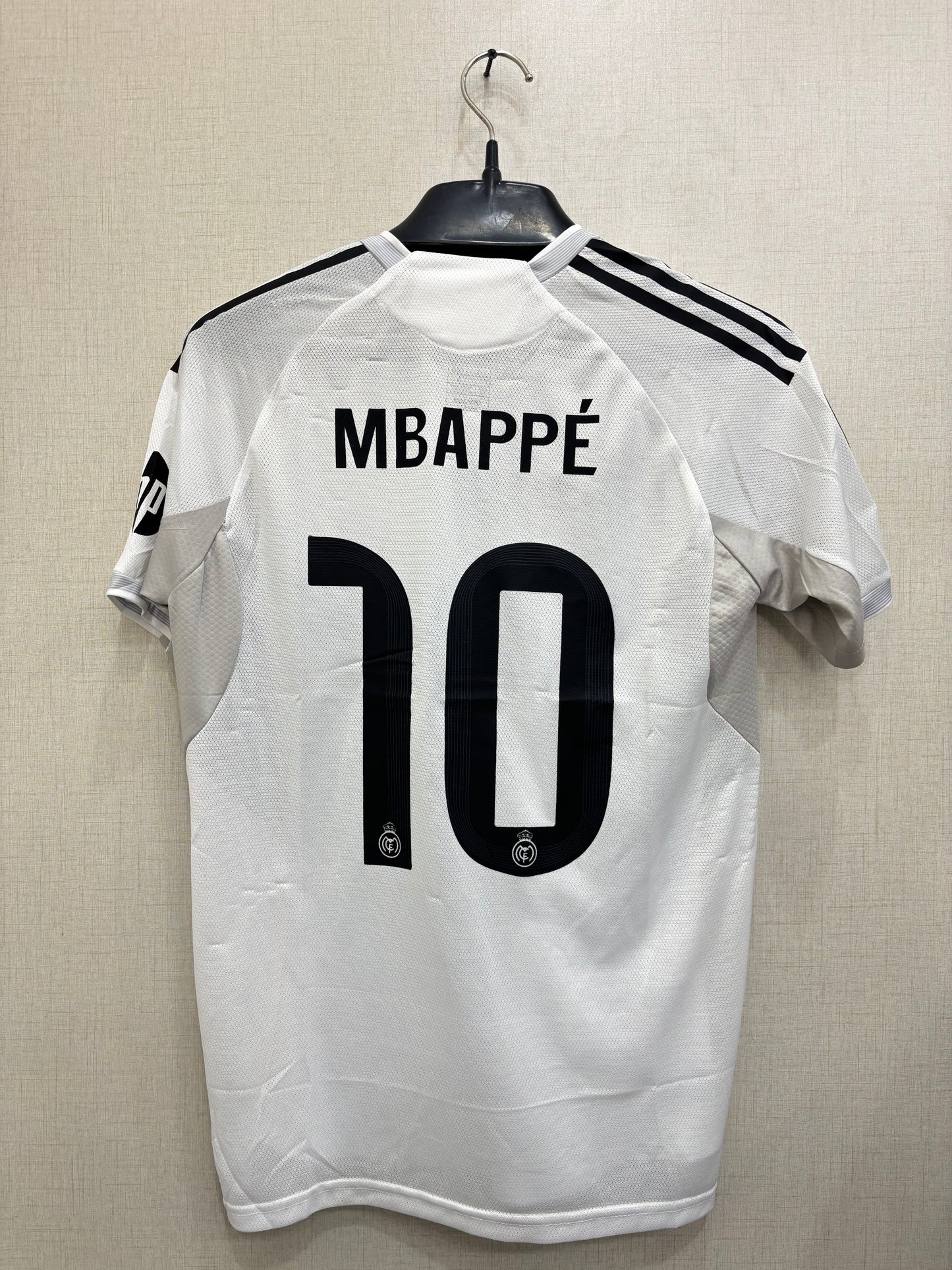 Real Madrid Home Shirt (ALL Player Version Logo) 25/26