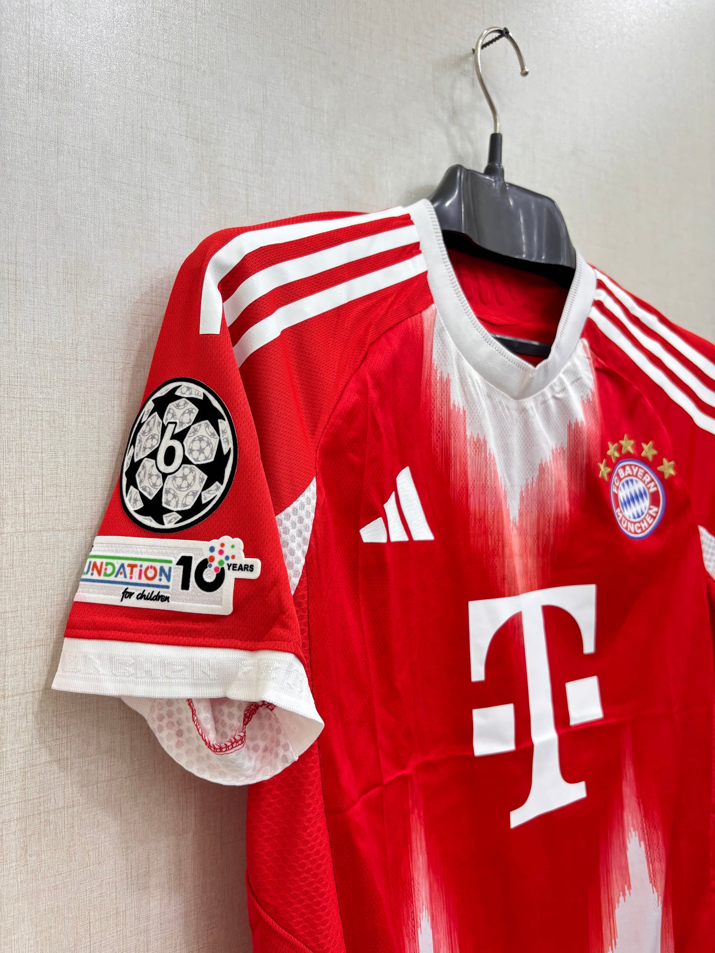 BAYERN MUNCHEN HOME AUTHENTIC PLAYER VERSION SHIRT