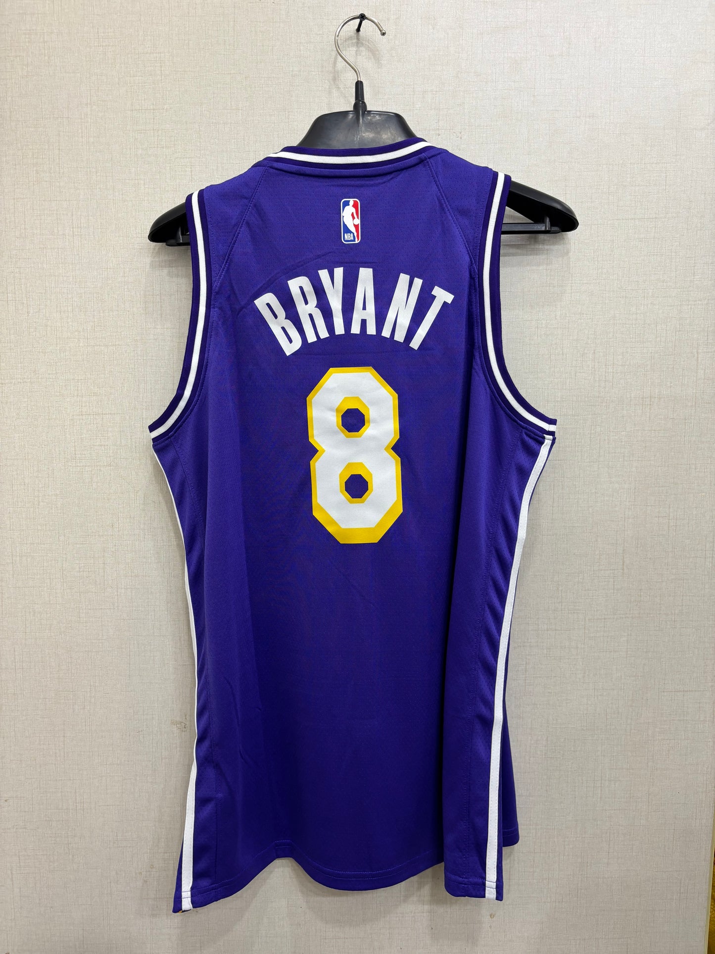 Los Angeles Lakers - Bryant 8