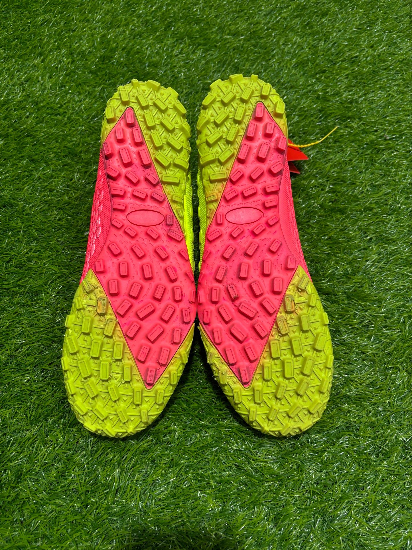 FOOTBALL GRIPPERS