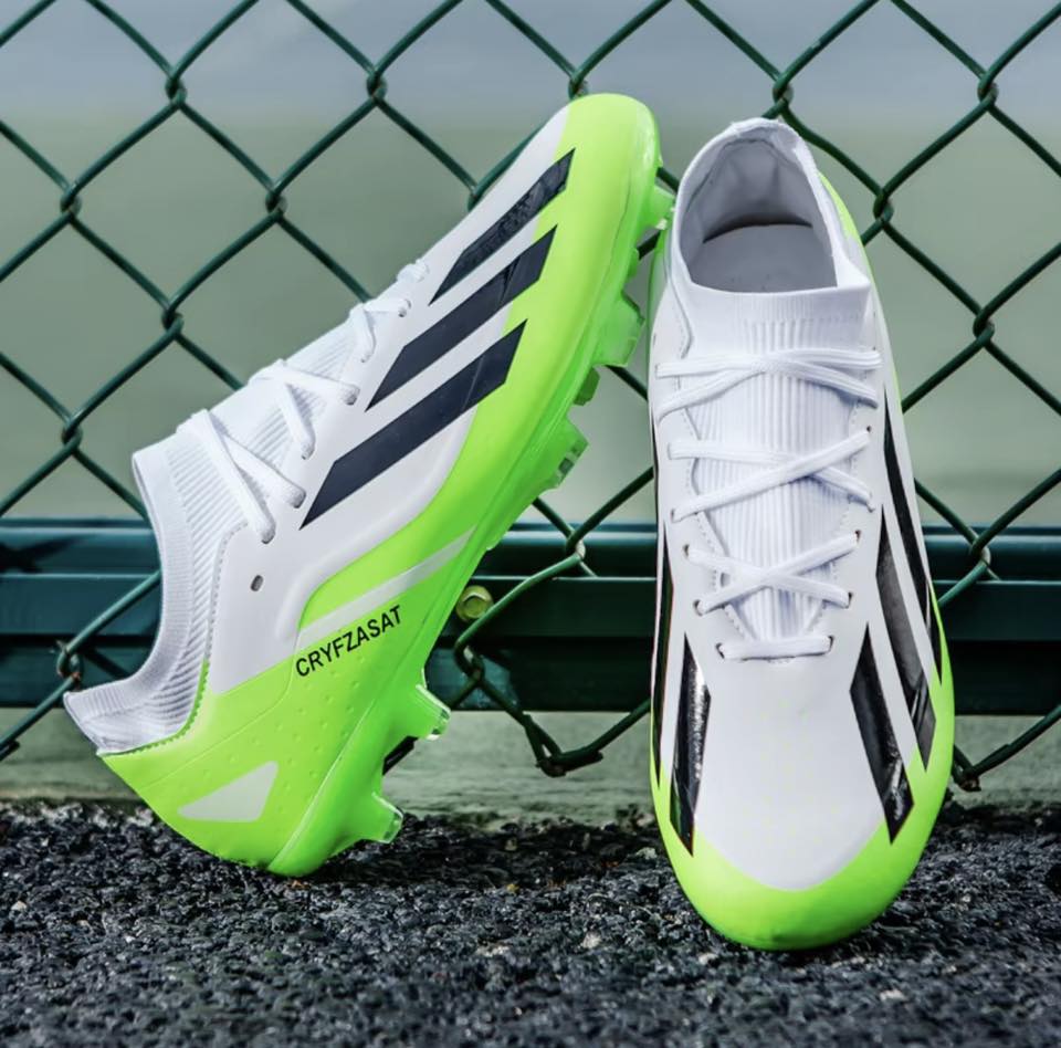 Pro Football Studs-Green/white