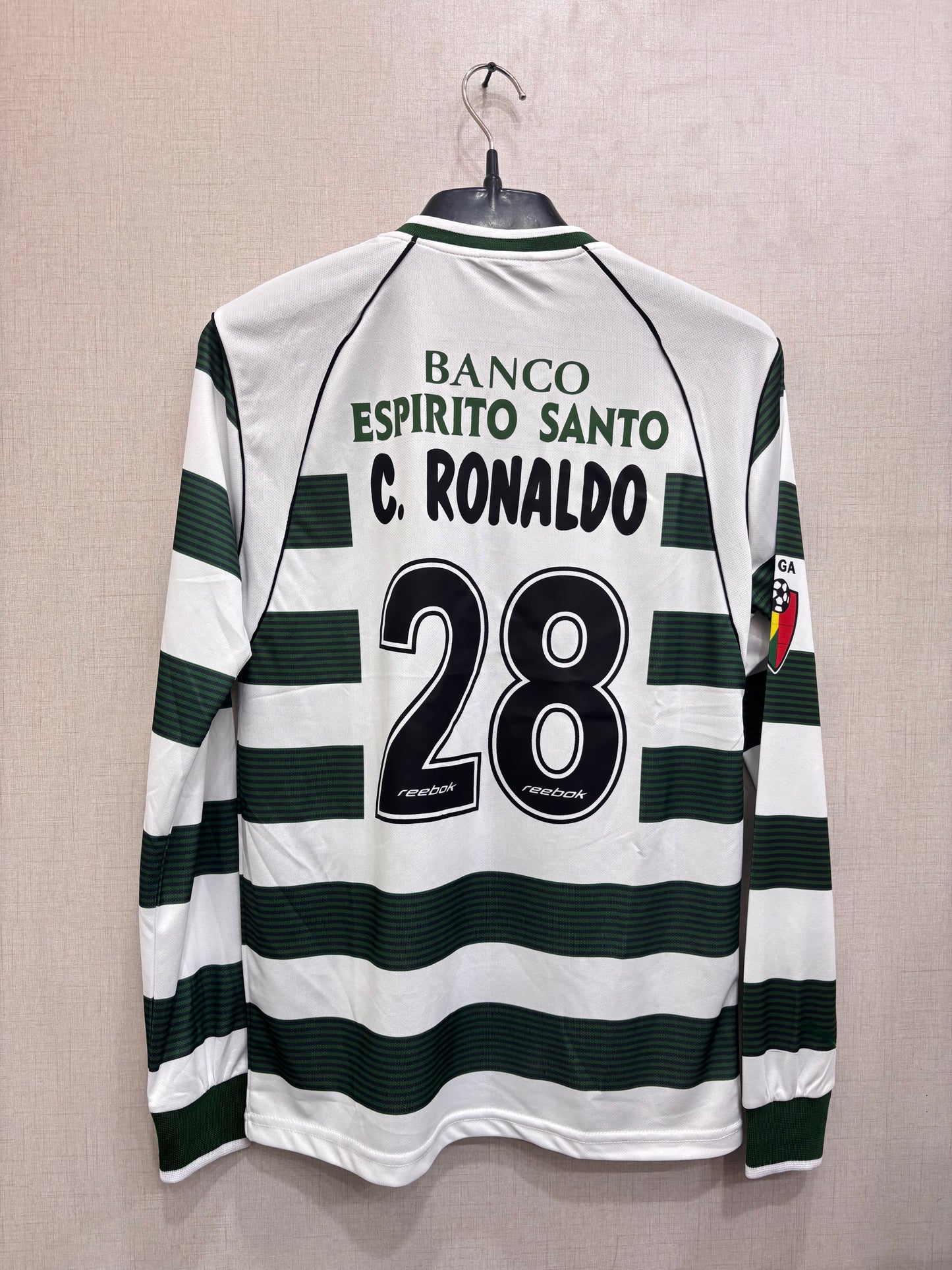 C RONALDO SPORTING 2001/03 SHIRT (embroided logo)