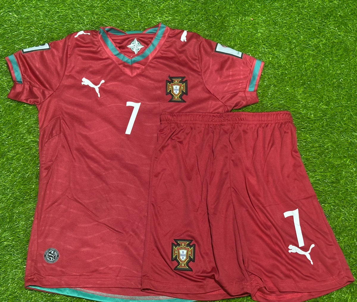 RONALDO 7 PORTUGAL HOME  KIDS KIT 2026
