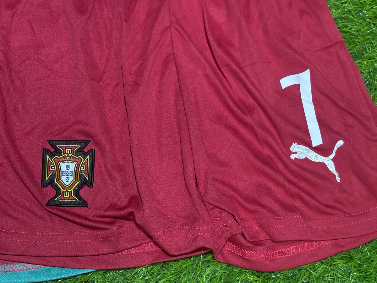 RONALDO 7 PORTUGAL HOME  KIDS KIT 2026