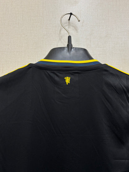 MANCHESTER UNITED THIRD 25/26 FULL SLEEVE SHIRT