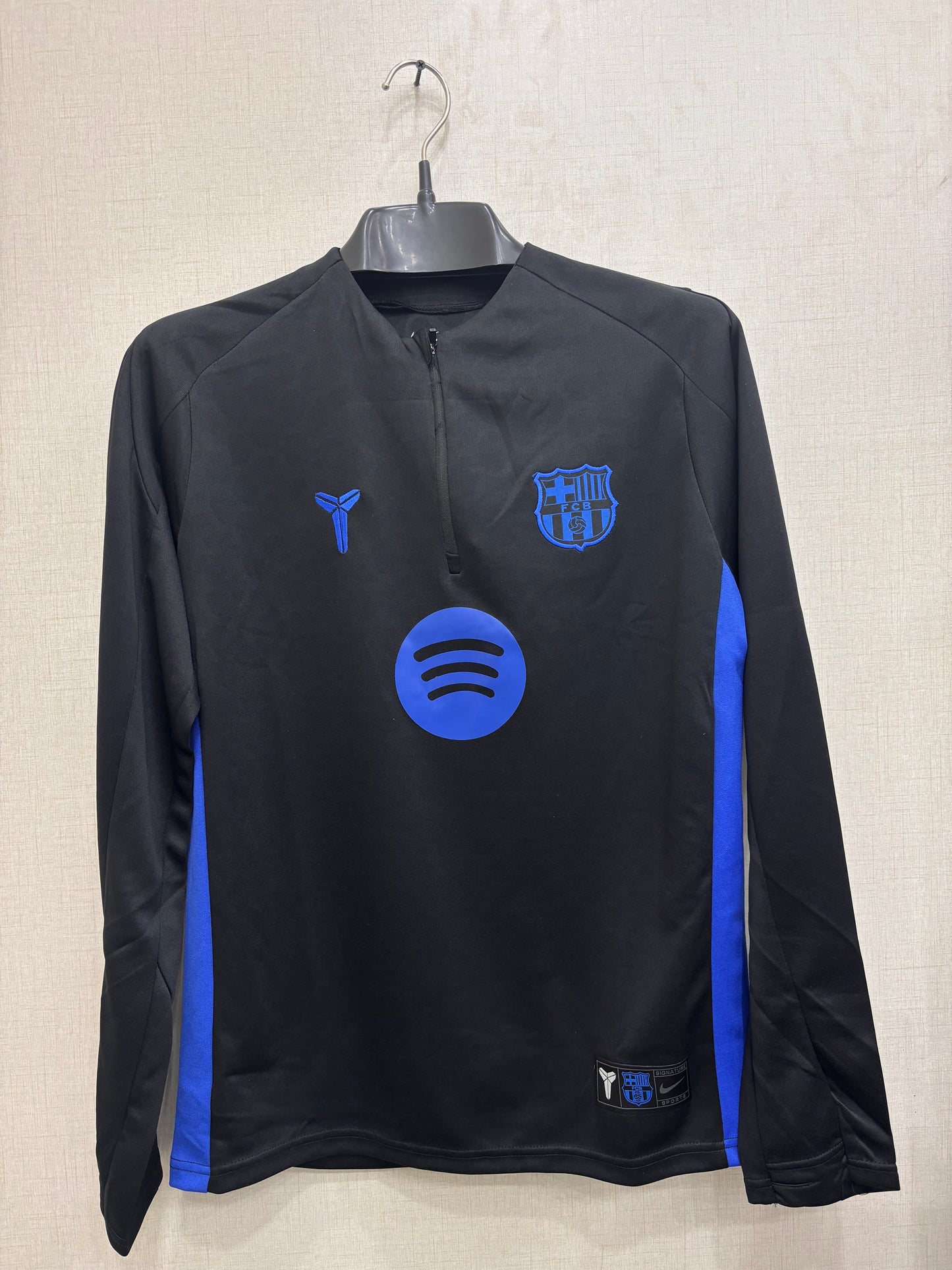 BARCELONA TRAINING DRILL TOP-2025