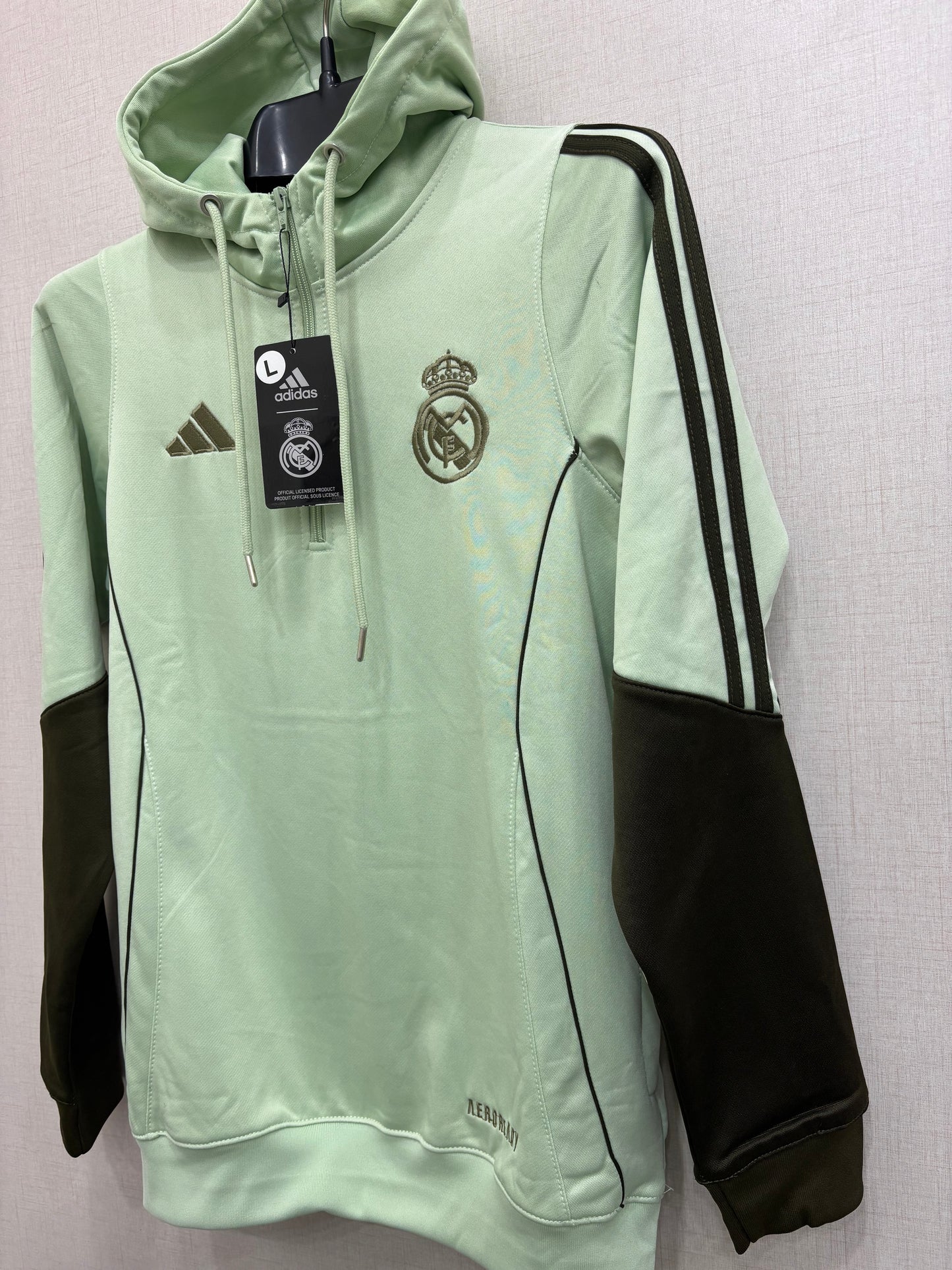 REAL MADRID SPECIAL HOODIE (EMBROIDED LOGO)