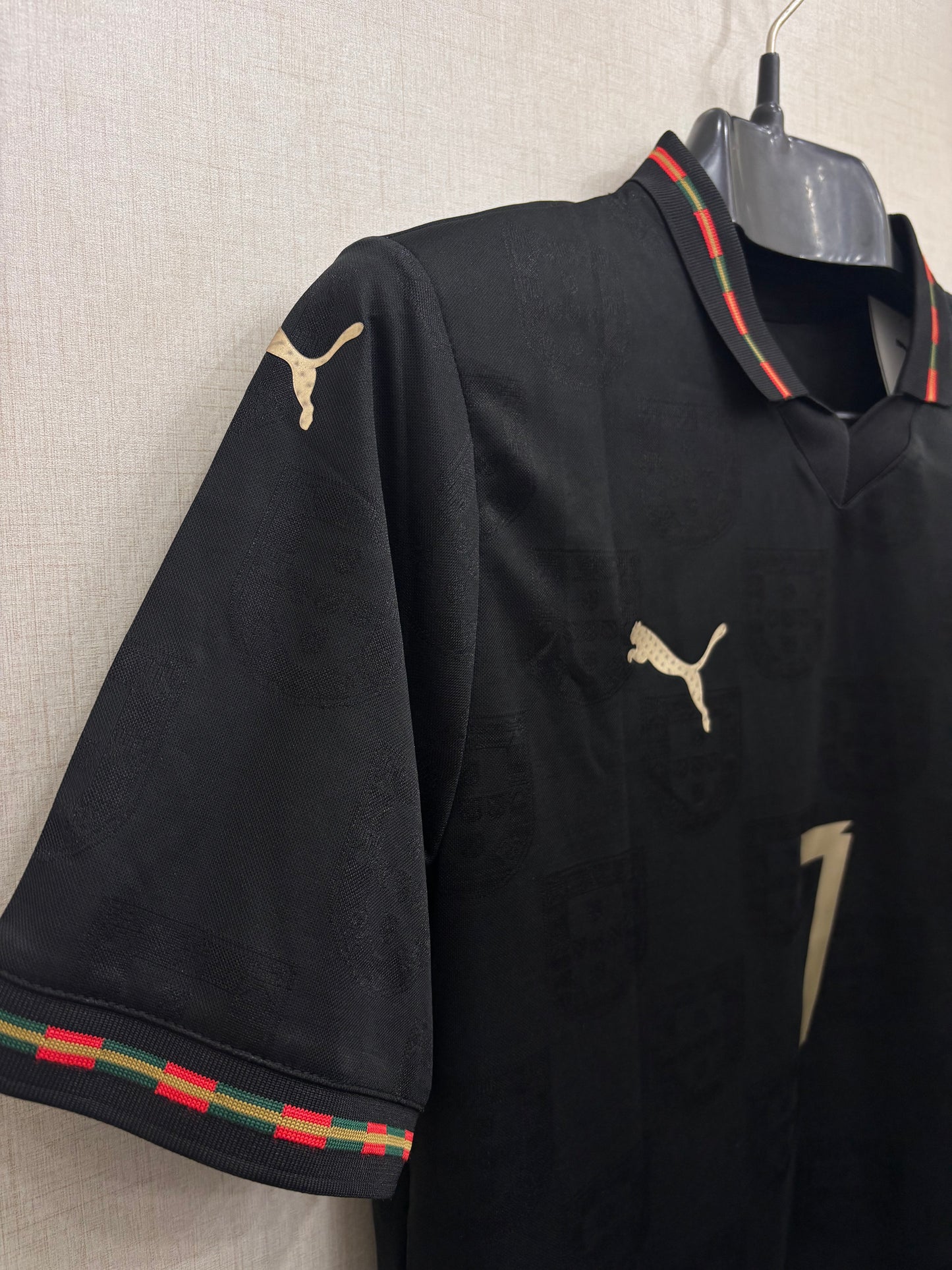 RONALDO 7 PORTUGAL BLACK SPECIAL EDITION  ORIGINAL JERSEY