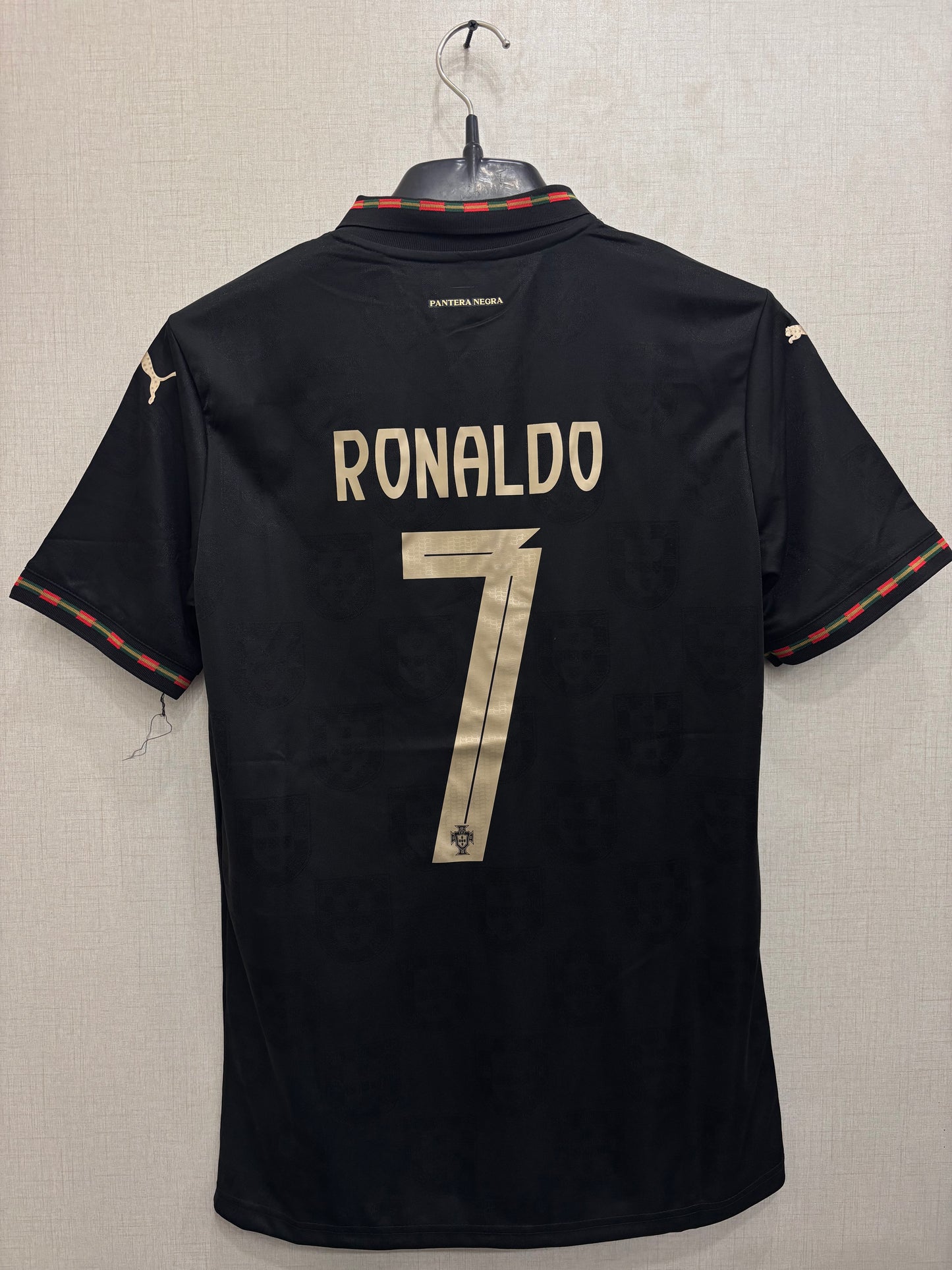 RONALDO 7 PORTUGAL BLACK SPECIAL EDITION  ORIGINAL JERSEY