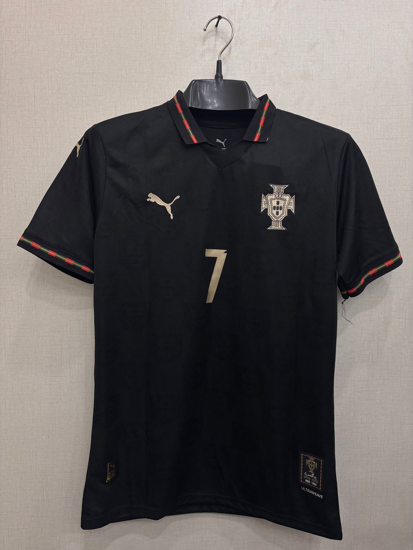 RONALDO 7 PORTUGAL BLACK SPECIAL EDITION  ORIGINAL JERSEY