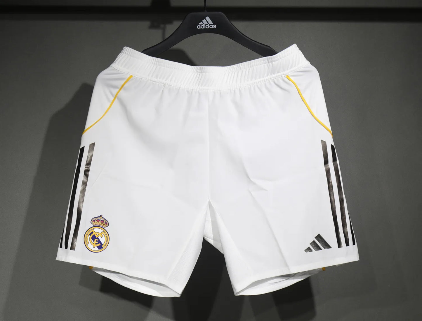 FOOTBALL SHORTS 25/26